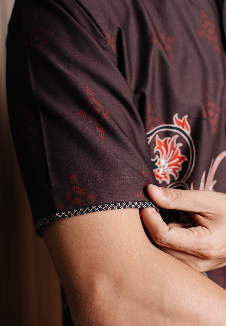 Hadinata Embroidery Batik Kemeja Pendek Birendra Bintari-2